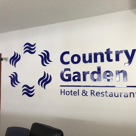 Country Garden Inn & Restaurant Smoky Lake Exterior photo